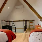 بيت للعطل Grand En Aveyron, 10 Couchages 3 Etoiles Linge En Option