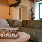 Grand En Aveyron, 10 Couchages 3 Etoiles Linge En Option