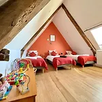 Grand En Aveyron, 10 Couchages 3 étoiles Linge En Option