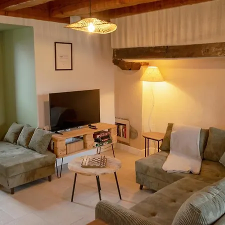 Grand En Aveyron, 10 Couchages 3 Etoiles Linge En Option Prázdninový dům