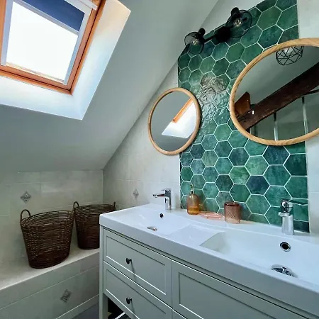 Grand En Aveyron, 10 Couchages 3 Etoiles Linge En Option