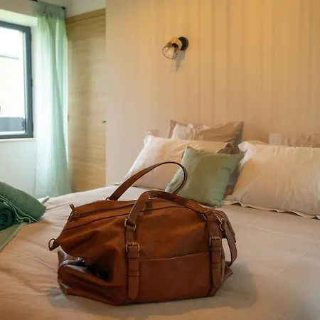 Grand En Aveyron, 10 Couchages 3 Etoiles Linge En Option Дом отдыха