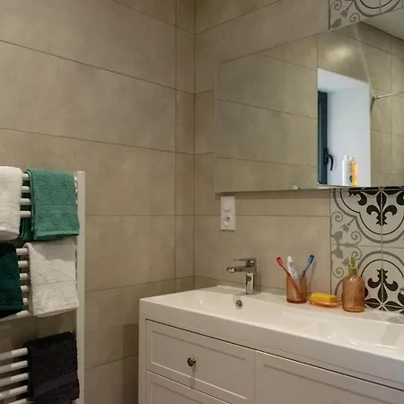 Grand En Aveyron, 10 Couchages 3 Etoiles Linge En Option Дом отдыха