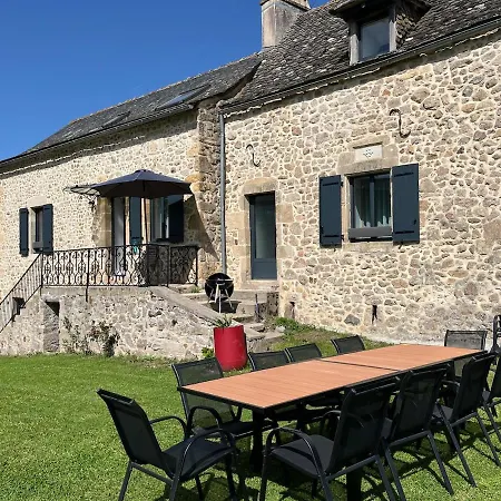 بيت للعطل Grand En Aveyron, 10 Couchages 3 Etoiles Linge En Option *