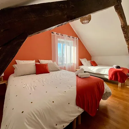 Prázdninový dům Grand En Aveyron, 10 Couchages 3 Etoiles Linge En Option Drulhe
