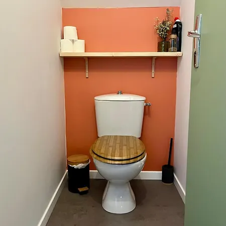 Дом отдыха Grand En Aveyron, 10 Couchages 3 Etoiles Linge En Option