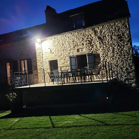 Grand En Aveyron, 10 Couchages 3 Etoiles Linge En Option *