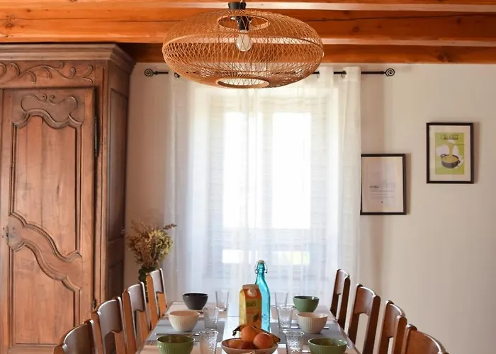 Grand En Aveyron, 10 Couchages 3 Etoiles Linge En Option