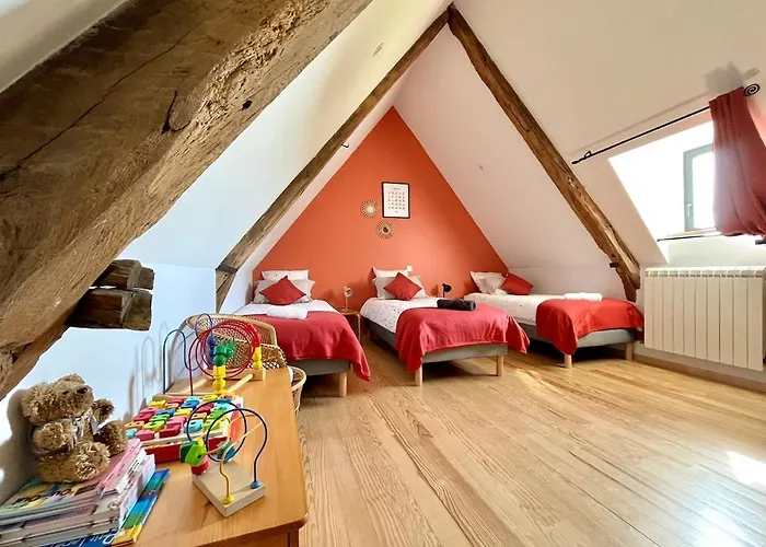 Grand En Aveyron, 10 Couchages 3 Etoiles Linge En Option